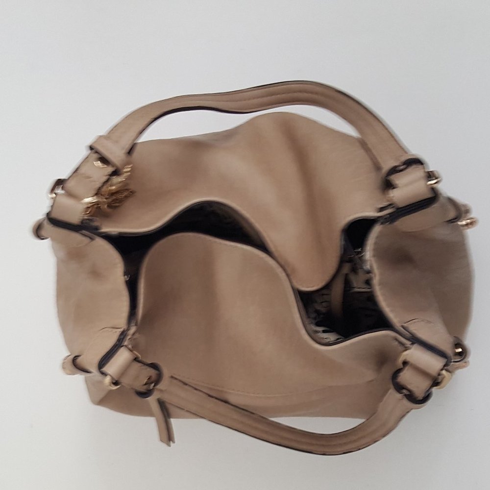 Jessica Simpson Light Blush Large Handbag Hobo Purse with Gold Studs and Strap - Picture 6 of 16